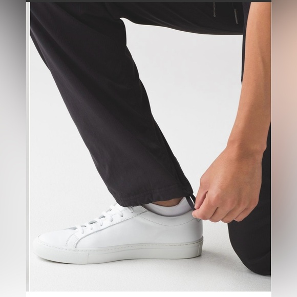 🍋Women’s Lululemon Dance Studio Pant III Lined 32" Size 4 Black W5AERR🍋 - Picture 14 of 16